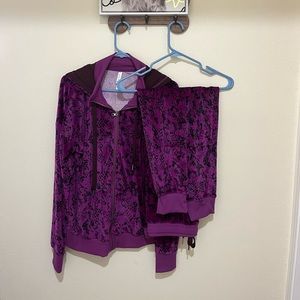 Almost new Lularoe Bethany and matching jax joggers. So cozy velour!